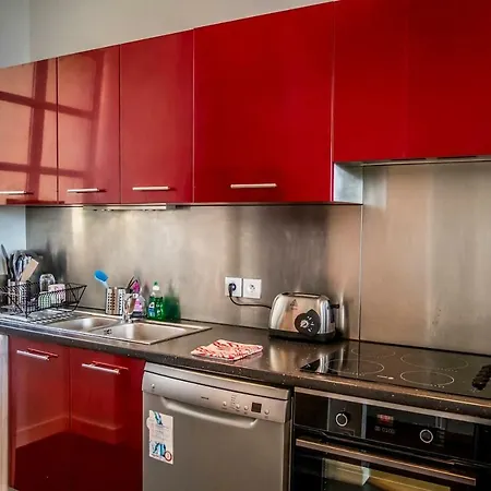 Apartment Camstel Quai De Bordeaux